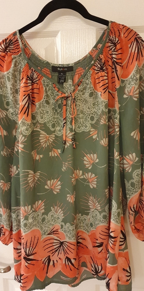Sage Green and Peach Flower Shirt Style Co XL Polyester